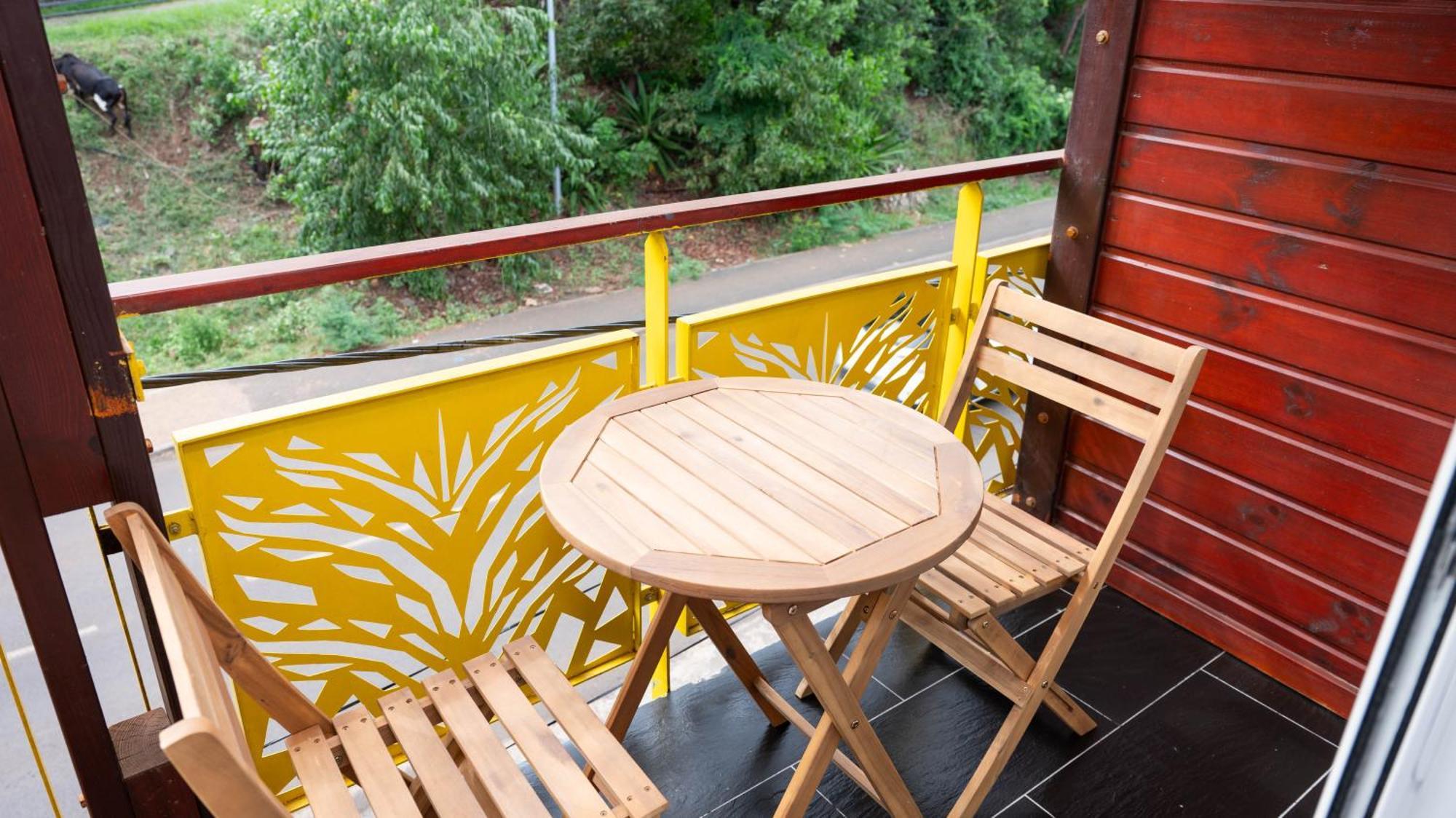 Jade Hotel And Spa Bandrele Ngoại thất bức ảnh