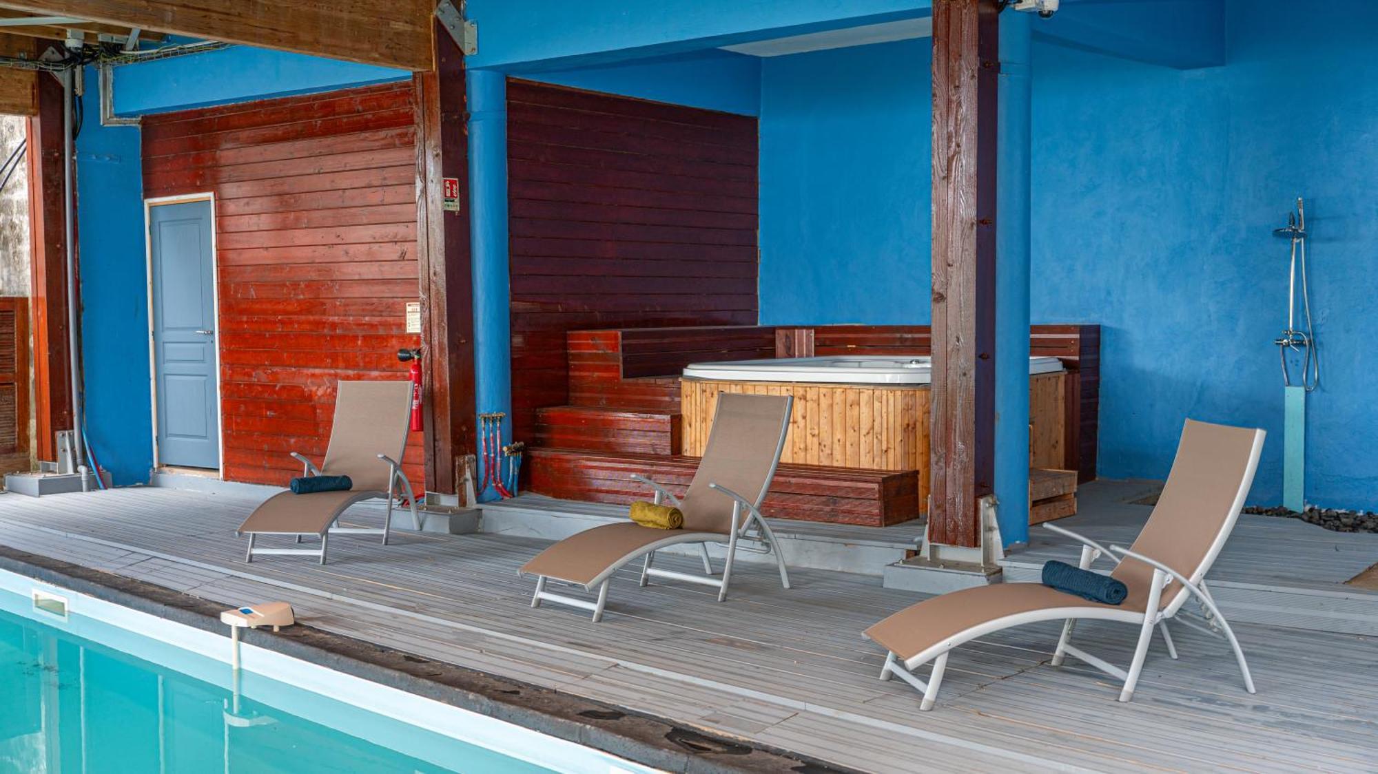 Jade Hotel And Spa Bandrele Ngoại thất bức ảnh