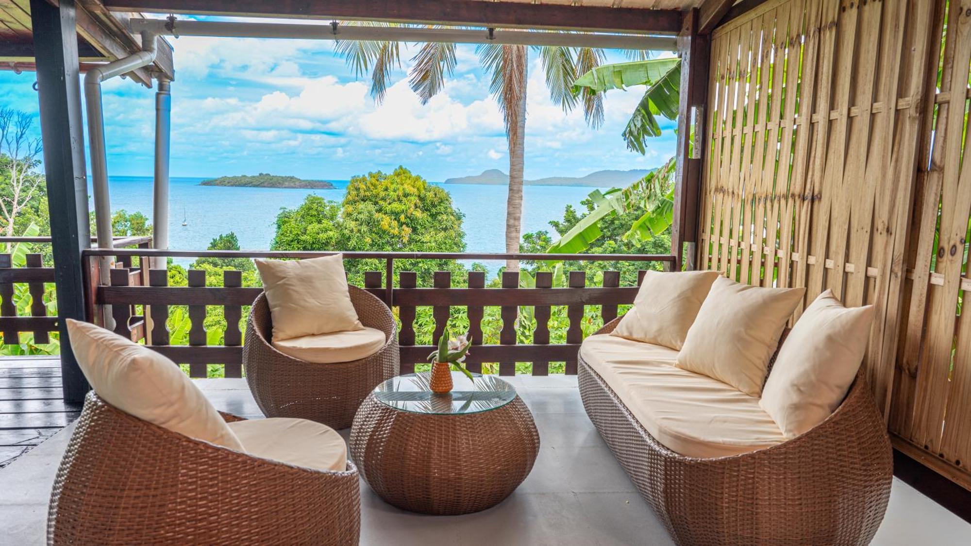Jade Hotel And Spa Bandrele Ngoại thất bức ảnh